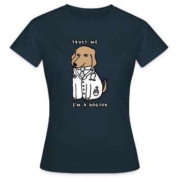 DOGTOR brown/white - Trust me I'm a Dogtor - Frauen T-Shirt - Navy - Vorne - AI Model Female 172 dark (172cm)