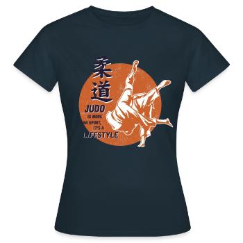 Judo ist mehr als Sport Kampfsport Lifestyle - Frauen T-Shirt - Navy - Vorne - AI Model Female 172 dark (172cm)