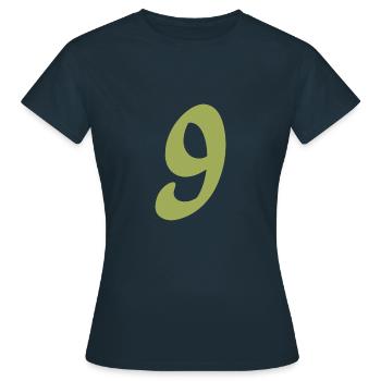 9 - T-shirt Femme - marine - Devant - AI Model Female 172 dark (172cm)