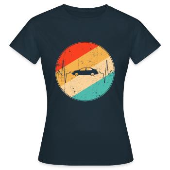 Voiture Retro Heartbeat - T-shirt Femme - marine - Devant - AI Model Female 172 dark (172cm)