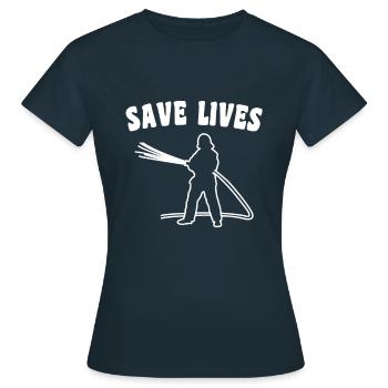 Slogan des pompiers - T-shirt Femme - marine - Devant - AI Model Female 172 dark (172cm)