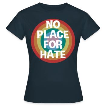 Pas de place pour la haine de la tolérance Diversité - T-shirt Femme - marine - Devant - AI Model Female 172 dark (172cm)