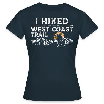 Randonnée pédestre - Sentier de la côte ouest - T-shirt Femme - marine - Devant - AI Model Female 172 dark (172cm)