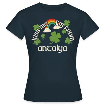 Embrasse-moi - Saint-Patrick Antalya - T-shirt Femme - marine - Devant - AI Model Female 172 dark (172cm)