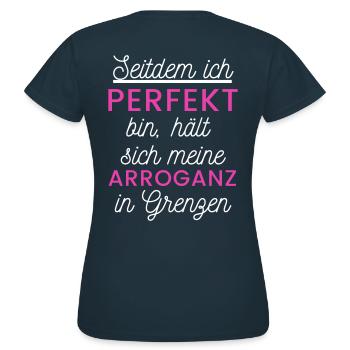 Selbstironische Perfektion - Frauen T-Shirt - Navy - Hinten - AI Model Female 172 dark (172cm)