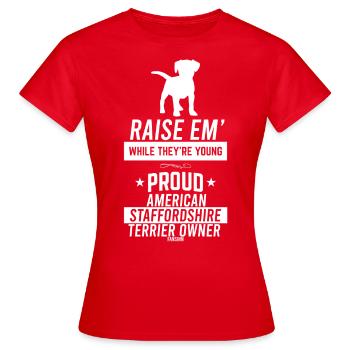 amateurs de chiens américains stafford - T-shirt Femme - rouge - Devant - AI Model Female 172 dark (172cm)
