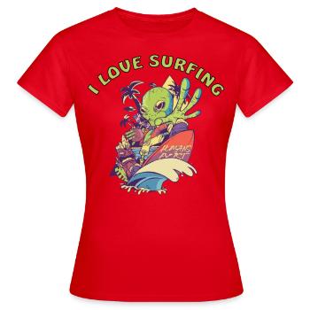 Alien adore surfer en vacances au bord de la mer - T-shirt Femme - rouge - Devant - AI Model Female 172 dark (172cm)