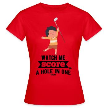 Kind spielt Golf auf dem Golfplatz - Frauen T-Shirt - Rot - Vorne - AI Model Female 172 dark (172cm)