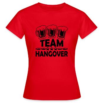 Alcool de l’équipe De la gueule de bois - T-shirt Femme - rouge - Devant - AI Model Female 172 dark (172cm)