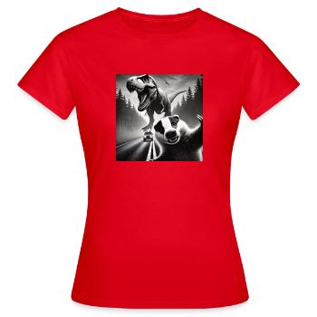 Dachs  trifft Dino auf düsterer Landstraße - Frauen T-Shirt - Rot - Vorne - AI Model Female 172 dark (172cm)