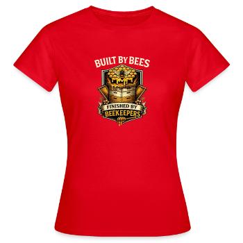 Gebaut von Bienen, fertiggestellt von Imkern - Frauen T-Shirt - Rot - Vorne - AI Model Female 172 dark (172cm)