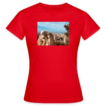 Klassische Skulptur über der Stadt - Frauen T-Shirt - Rot - Vorne - AI Model Female 172 dark (172cm)