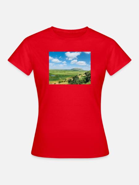 Steppenlandschaft mit See - Frauen T-Shirt - Rot