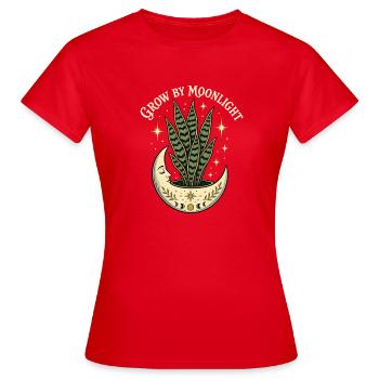 Grow by Moonlight – Mystische Sansevieria - Frauen T-Shirt - Rot - Vorne - AI Model Female 172 dark (172cm)