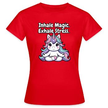 Pleine conscience de la licorne pastel - T-shirt Femme - rouge - Devant - AI Model Female 172 dark (172cm)