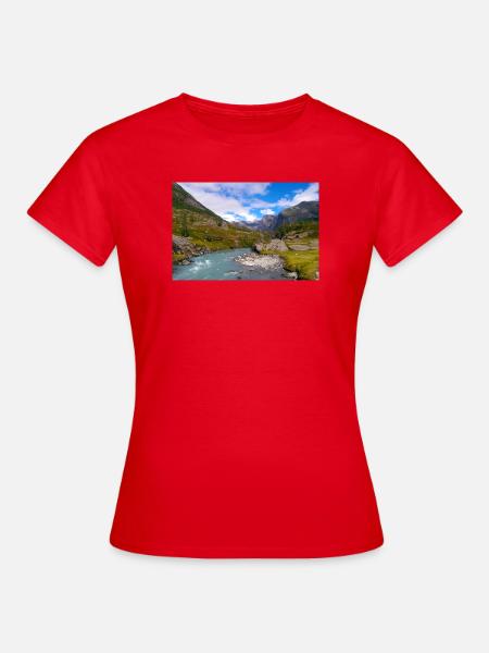 Wilde Natur Norwegens - Frauen T-Shirt - Rot