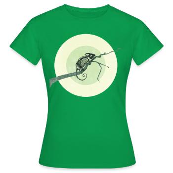 Grünes Chamäleon Morbider Charme im Grungy Style - Frauen T-Shirt - Kelly Green - Vorne - AI Model Female 172 dark (172cm)