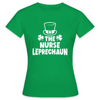 Die Krankenschwester Leprechaun - Frauen T-Shirt - Kelly Green - Vorne - AI Model Female 172 dark (172cm)