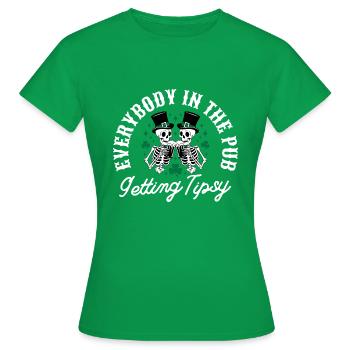 Everybody In The Pub Getting Tipsy St Patrick's - Dame-T-shirt - kelly grøn - Foran - AI Model Female 172 dark (172cm)