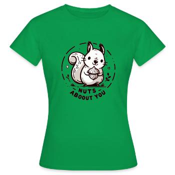 Eichhörnchen mit Nuss - Frauen T-Shirt - Kelly Green - Vorne - AI Model Female 172 dark (172cm)