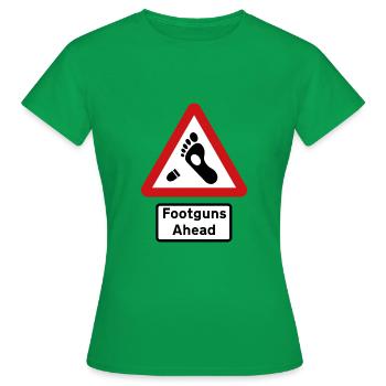 Britisches Verkehrsschild – Fußgewehre voraus - Frauen T-Shirt - Kelly Green - Vorne - AI Model Female 172 dark (172cm)