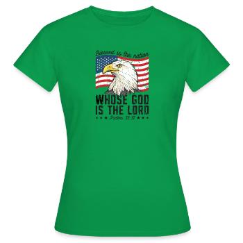 Gesegnet ist die Nation, deren Gott der Herr ist. - Frauen T-Shirt - Kelly Green - Vorne - AI Model Female 172 dark (172cm)