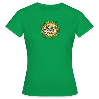 Chase the sun - Sunset - Women's T-Shirt - kelly green - Front - AI Model Female 172 dark (172cm)
