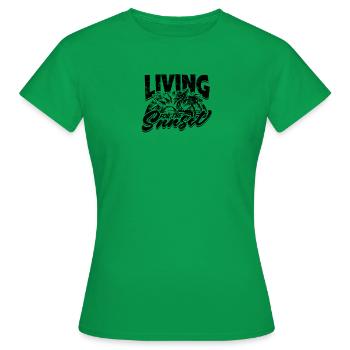 Wohnen für den Sonnenuntergang - Sunset - Frauen T-Shirt - Kelly Green - Vorne - AI Model Female 172 dark (172cm)
