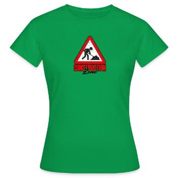 Construction zone - Construction - T-shirt Femme - vert - Devant - AI Model Female 172 dark (172cm)