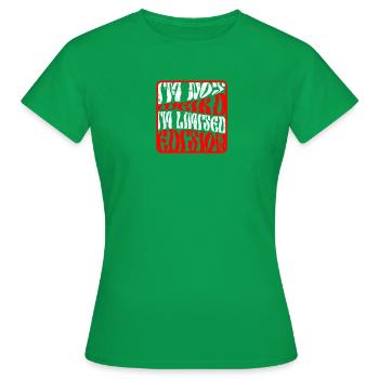 Ich bin nicht komisch, ich bin limitierte Auflage - Comedian - Frauen T-Shirt - Kelly Green - Vorne - AI Model Female 172 dark (172cm)