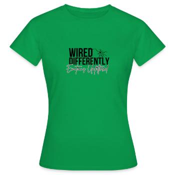 Emotionen ungefiltert - Frauen T-Shirt - Kelly Green - Vorne - AI Model Female 172 dark (172cm)