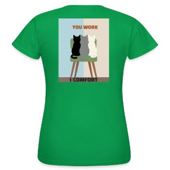 Katzen in Stühlen: Komfort statt Arbeit - Frauen T-Shirt - Kelly Green - Hinten - AI Model Female 172 dark (172cm)