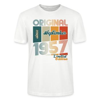 66. Geburtstag Original September Jahrgang 1957 - Stanley/Stella Unisex Bio-T-Shirt CRAFTER - Weiß - Vorne - Alina (178cm) & Michal (187cm)