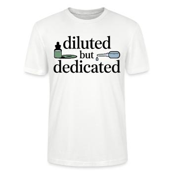 Homöopathie verwässert, aber engagierter Fachmann - Stanley/Stella Unisex Bio-T-Shirt CRAFTER - Weiß - Vorne - Alina (178cm) & Michal (187cm)