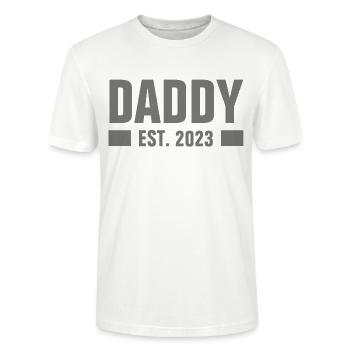 DADDY EST. 2023 - BECOMING A FATHER - OFFSPRING - BABY - Stanley/Stella CRAFTER Unisex Organic T-Shirt - white - Front - Alina (178cm) & Michal (187cm)