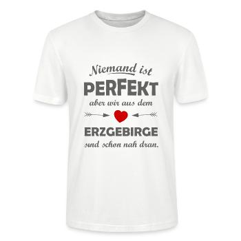 Perfekt aus dem Erzgebirge - Stanley/Stella Unisex Bio-T-Shirt CRAFTER - Weiß - Vorne - Alina (178cm) & Michal (187cm)