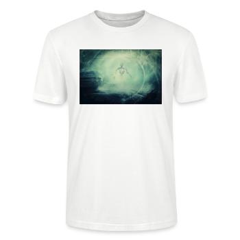 Human robot walks in the haze of the city - Stanley/Stella CRAFTER Unisex Organic T-Shirt - white - Front - Alina (178cm) & Michal (187cm)