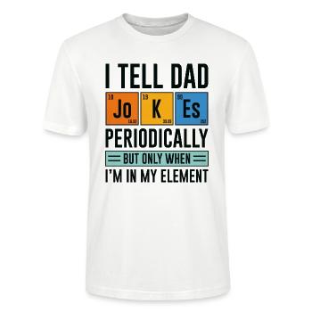 Je raconte des blagues à papa périodiquement - T-shirt bio CRAFTER Stanley Stella Unisexe - blanc - Devant - Alina (178cm) & Michal (187cm)