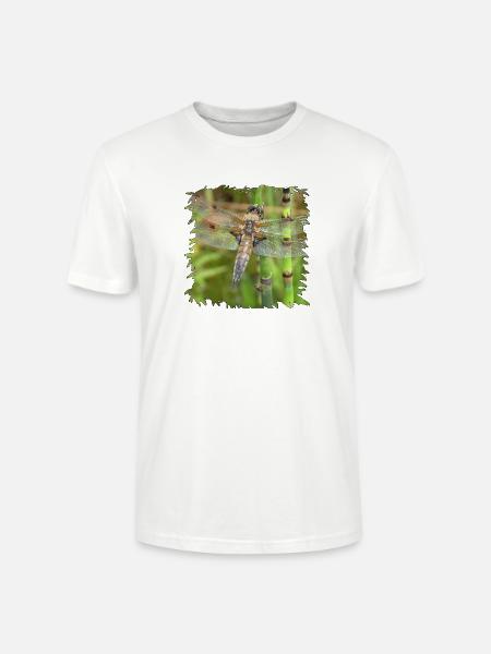 Libelle auf Schachtelhalm - Stanley/Stella Unisex Bio-T-Shirt CRAFTER - Weiß