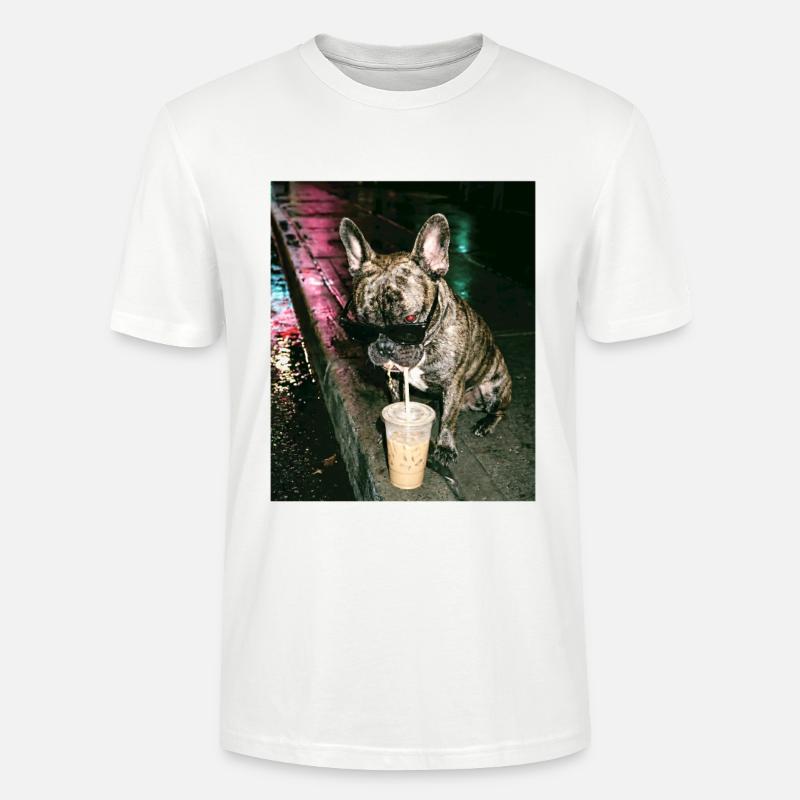 Bouledogue français buvant du café glacé - T-shirt bio CRAFTER Stanley Stella Unisexe - blanc