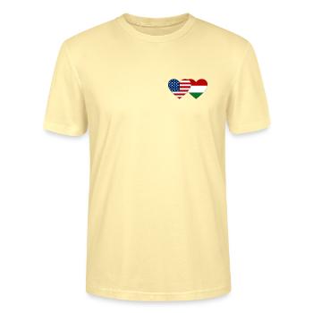 USA Ungarn Flagge Herzform - Stanley/Stella Unisex Bio-T-Shirt CRAFTER - Creme - Vorne - Alina (178cm) & Michal (187cm)