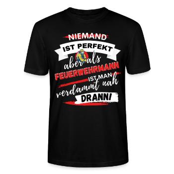 LUSTIGES FEUERWEHRMANN SPRUCH SHIRT - Stanley/Stella Unisex Bio-T-Shirt CRAFTER - Schwarz - Vorne - Alina (178cm) & Michal (187cm)