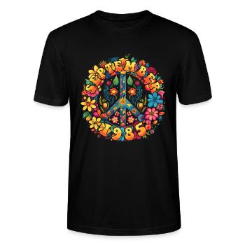 Flower Power Hippie Geburstag - September 1985 - Stanley/Stella Unisex Bio-T-Shirt CRAFTER - Schwarz - Vorne - Alina (178cm) & Michal (187cm)