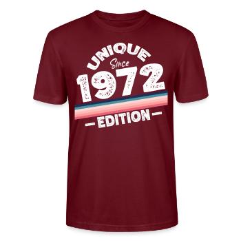 Unique Since 1972 Edition Birthday Vintage 1972 - Stanley/Stella CRAFTER Unisex Organic T-Shirt - burgundy - Front - Alina (178cm) & Michal (187cm)