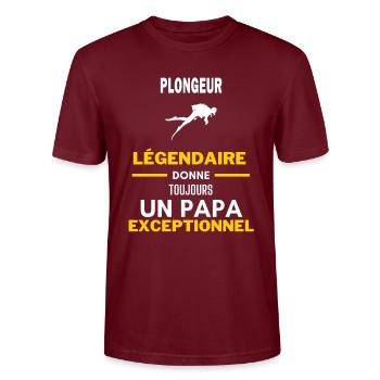 légendaire papa exceptionnel - humour Plongeur - T-shirt bio CRAFTER Stanley Stella Unisexe - bordeaux - Devant - Alina (178cm) & Michal (187cm)