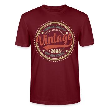 Vintage 2008 Retro Anniversary 2008 - Stanley/Stella CRAFTER Unisex Organic T-Shirt - burgundy - Front - Alina (178cm) & Michal (187cm)