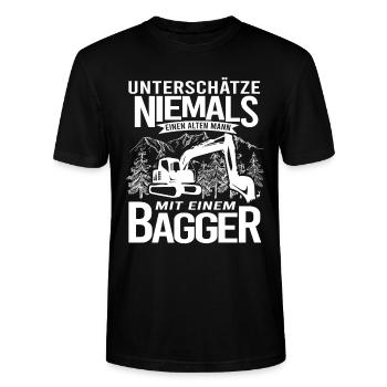 Les dragueurs ne sous-estiment jamais un vieil homme - T-shirt bio CRAFTER Stanley Stella Unisexe - noir - Devant - Alina (178cm) & Michal (187cm)