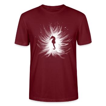 Sea horse - Stanley/Stella CRAFTER Unisex Organic T-Shirt - burgundy - Front - Alina (178cm) & Michal (187cm)