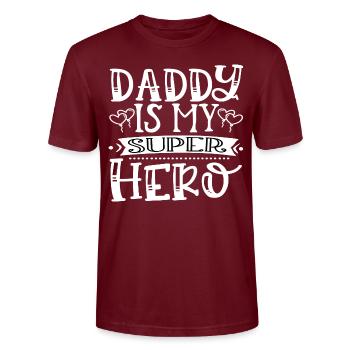 Daddy Is My Super Hero - Stanley/Stella Unisex Bio-T-Shirt CRAFTER - Burgunderrot - Vorne - Alina (178cm) & Michal (187cm)