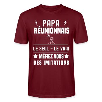 papa réunionnais volcan le seul le vrai la réunion - T-shirt bio CRAFTER Stanley Stella Unisexe - bordeaux - Devant - Alina (178cm) & Michal (187cm)